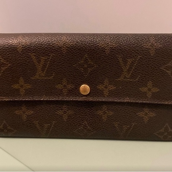Louis Vuitton Monogram - Picture 1 of 11